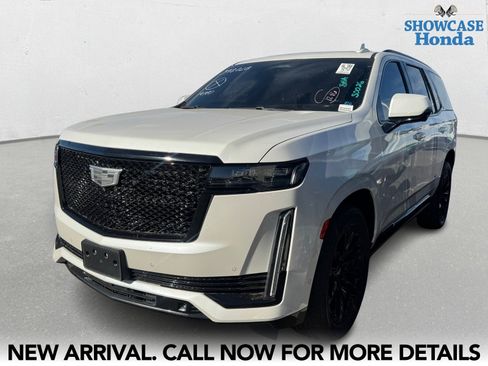 Used 2021 Cadillac Escalade Sport Platinum w/ LPO, ONYX Package image 2