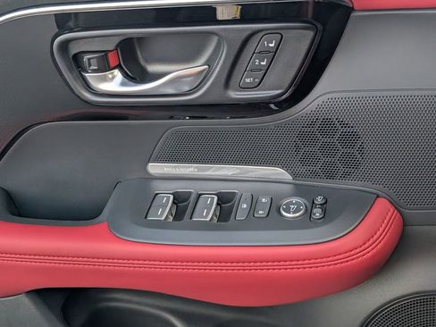 Used 2025 Acura ADX A-Spec image 32