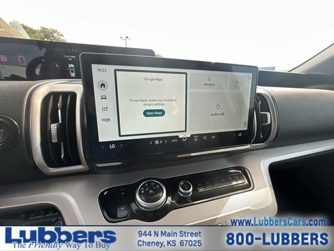 Used 2025 Ford Expedition Max Active RWD image 16