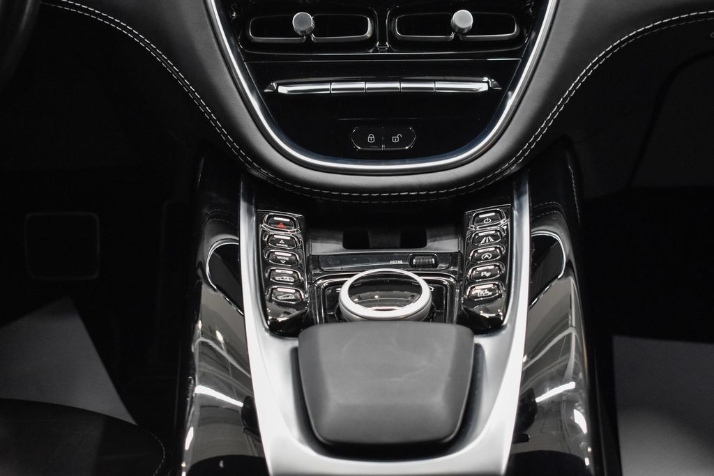 Used 2022 Aston Martin DBX AWD/4WD image 26
