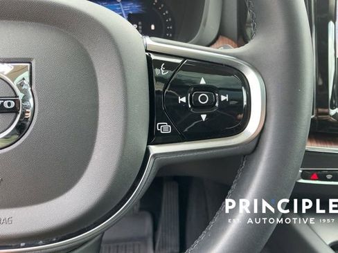 Certified 2023 Volvo XC60 B5 Plus w/ Protection Package Premier FWD image 22