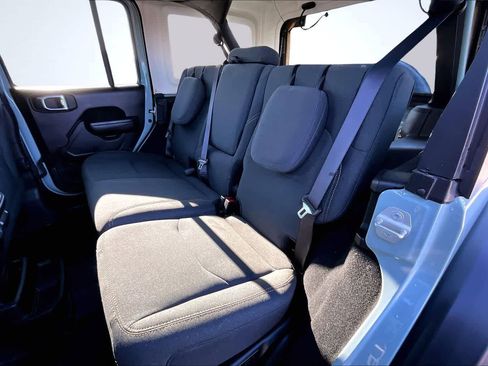 Used 2024 Jeep Wrangler Willys image 13