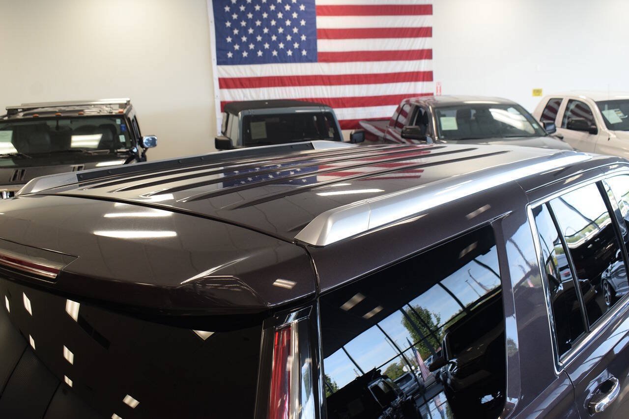Used 2015 Cadillac Escalade Premium AWD/4WD image 16