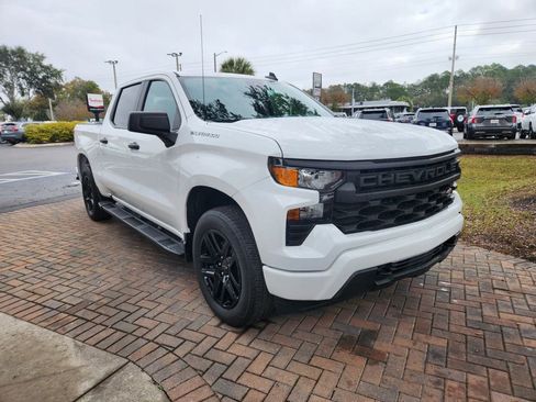 Used 2024 Chevrolet Silverado 1500 Custom image 7