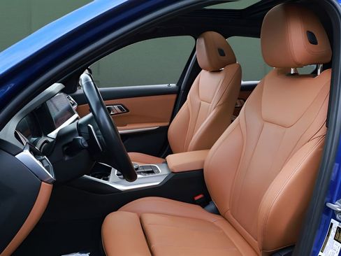 Used 2022 BMW M340i RWD image 2