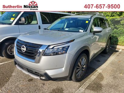 Used 2025 Nissan Pathfinder SL w/ SL Premium Package