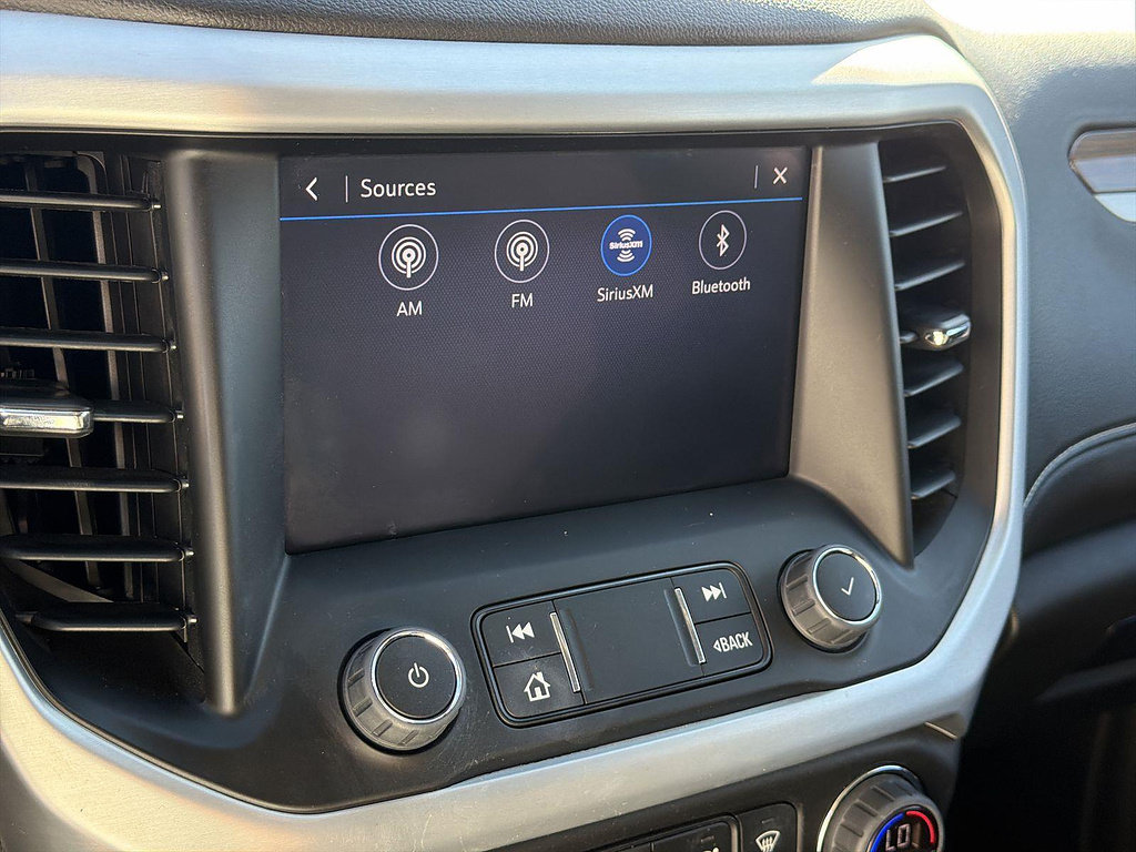 Used 2023 GMC Acadia SLE FWD image 12