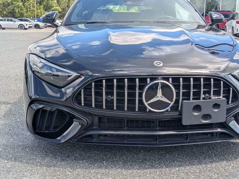 Used 2022 Mercedes-Benz SL 63 AMG 4MATIC image 9