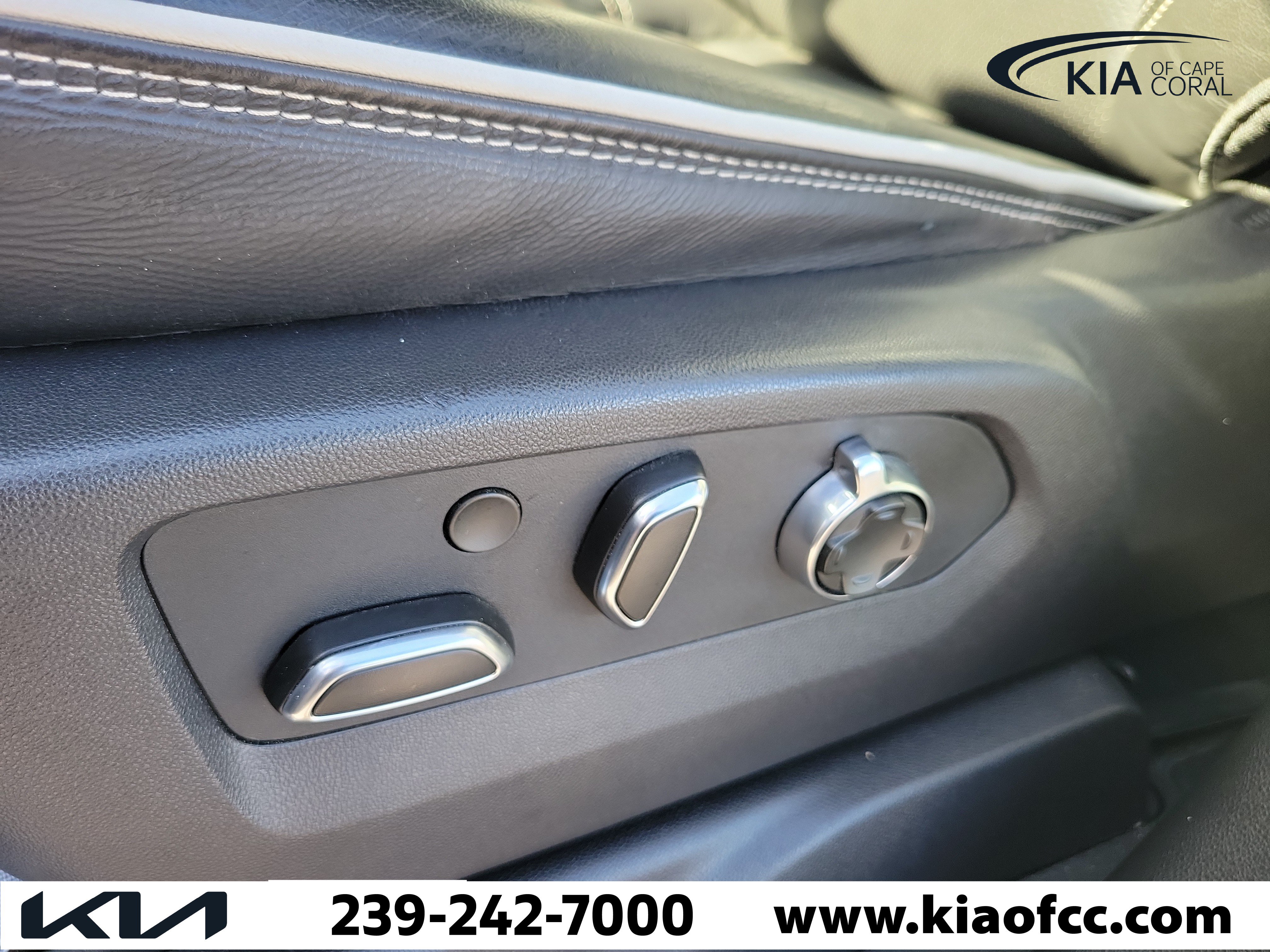 Used 2025 GMC Sierra 1500 AT4X AWD/4WD image 22