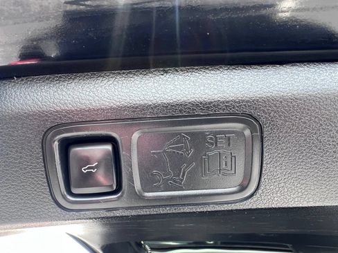Used 2021 Ford Expedition XLT AWD/4WD image 11