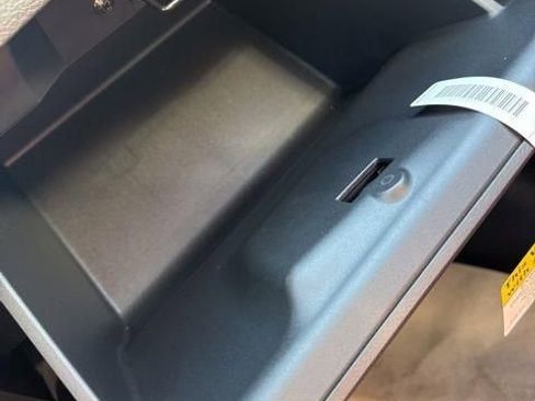 New 2025 Nissan Versa SV w/ Trunk Package image 26