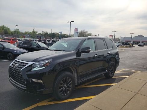 Used 2023 Lexus GX 460 Premium image 3