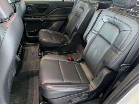 Used 2025 Lincoln Aviator Reserve w/ Jet Appearance Package image 19