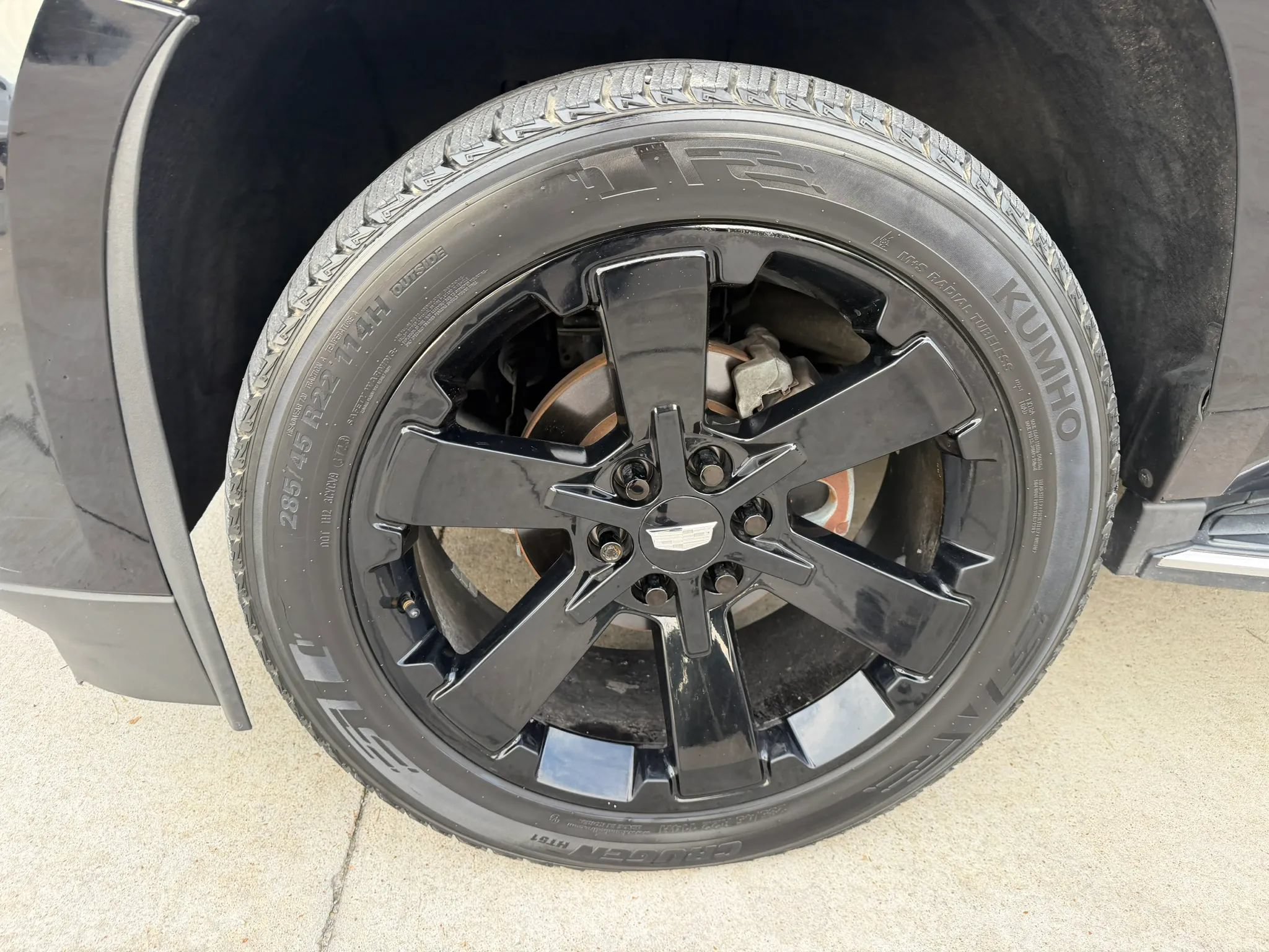 Used 2019 Cadillac Escalade Luxury AWD/4WD image 77