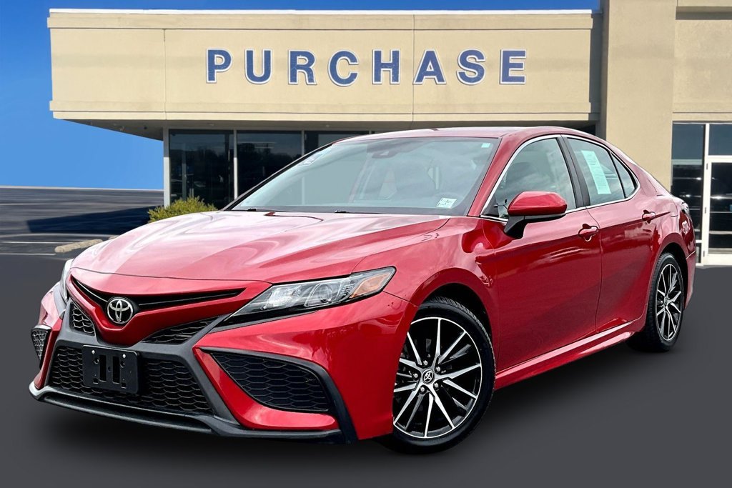 Used 2021 Toyota Camry SE FWD image 3
