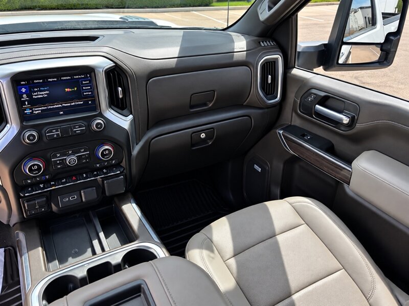 Used 2022 Chevrolet Silverado 2500 LTZ w/ LTZ Plus Package AWD/4WD image 15