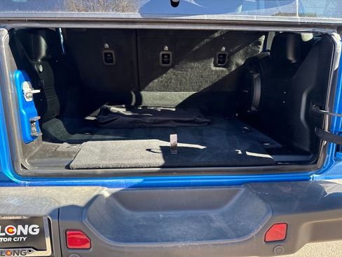 Used 2024 Jeep Wrangler Unlimited Rubicon 4xe image 8