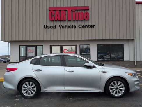 Used 2017 Kia Optima LX image 1