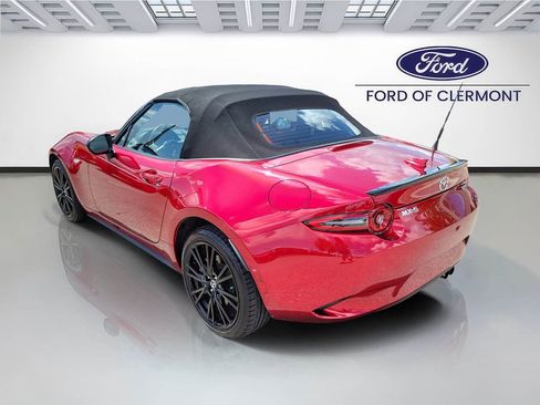 Used 2024 MAZDA MX-5 Miata Club w/ Weather Package RWD image 3