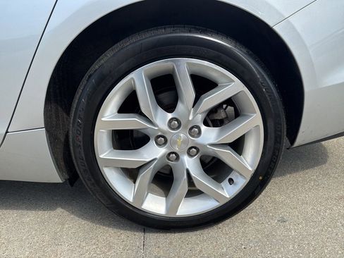 Used 2017 Chevrolet Impala Premier FWD image 46