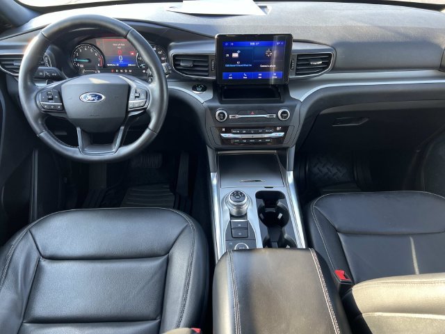 Certified 2020 Ford Explorer XLT w/ Equipment Group 202A AWD/4WD image 15