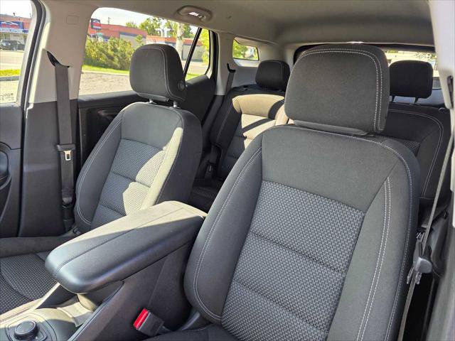 Used 2024 GMC Terrain SLE AWD/4WD image 21