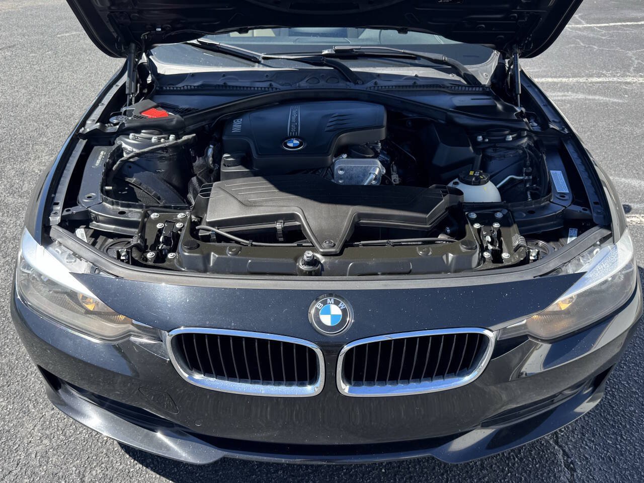 Used 2015 BMW 328i Sedan w/ Driver Assistance Package RWD image 20