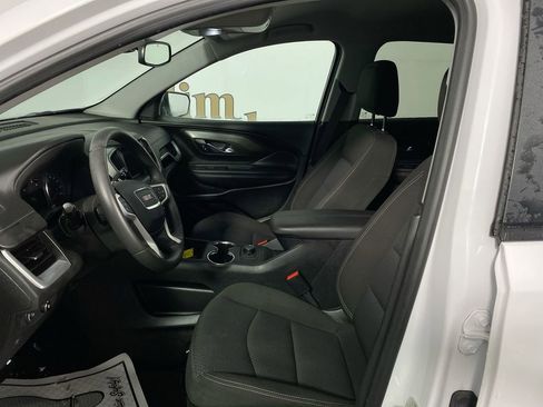 Used 2023 GMC Terrain SLE image 11