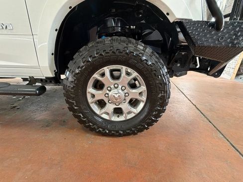 Used 2022 RAM 2500 Laramie w/ Safety Group B AWD/4WD image 10