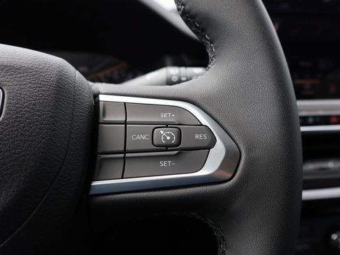 New 2026 Jeep Compass Latitude AWD/4WD image 27