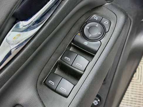Used 2020 Chevrolet Equinox LT w/ Sport Edition AWD/4WD image 23