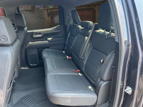 Certified 2025 GMC Sierra 1500 SLT AWD/4WD image 16