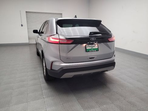 Used 2024 Ford Edge SEL image 6