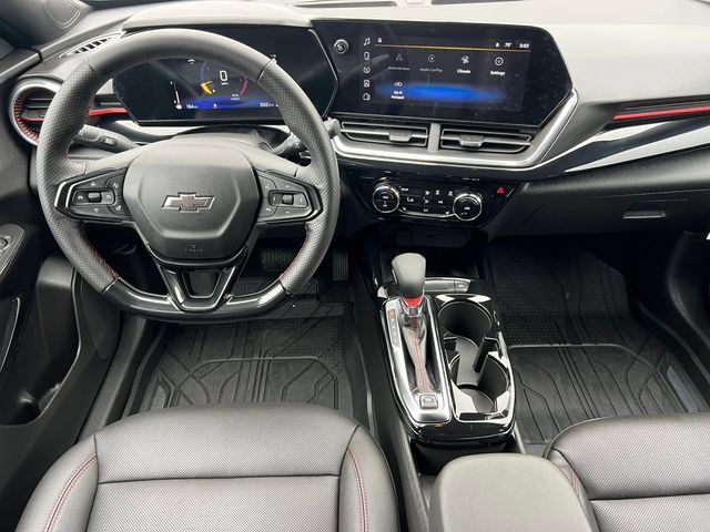 Used 2026 Chevrolet Trax RS w/ Sunroof Package FWD image 3