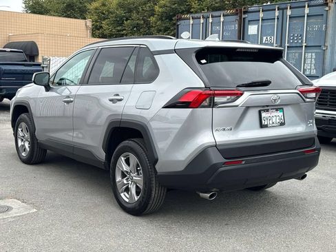 Used 2023 Toyota RAV4 XLE AWD/4WD image 5