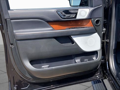 Certified 2023 Lincoln Navigator Black Label AWD/4WD image 22