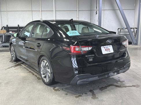 Used 2025 Subaru Legacy Limited image 5