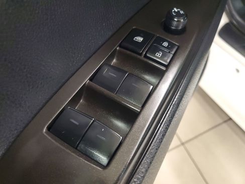 Used 2023 Toyota Camry SE image 18