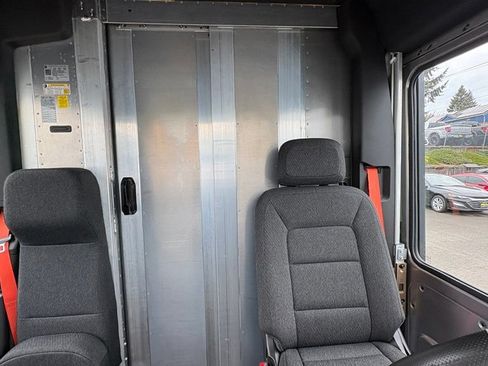 Used 2024 Chevrolet Brightdrop 400 w/ Commercial Equipment Package AWD/4WD image 33