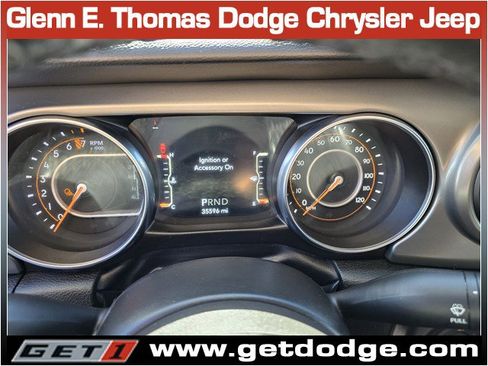Certified 2022 Jeep Gladiator Willys image 15