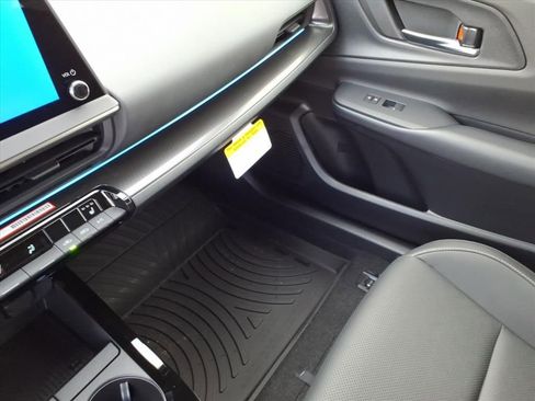 New 2026 Toyota Prius AWD image 18