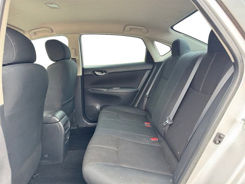Used 2017 Nissan Sentra S image 19
