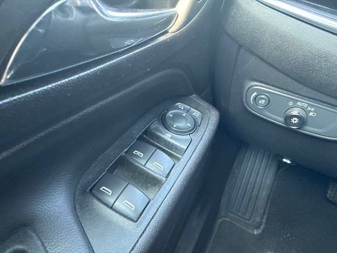 Used 2024 Chevrolet Equinox LT AWD/4WD image 37