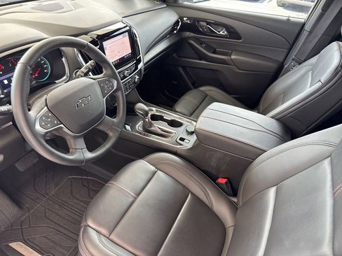 Used 2023 Chevrolet Traverse RS image 10