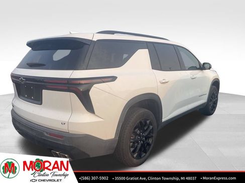 Used 2024 Chevrolet Traverse LT w/ Midnight/Sport Edition FWD image 7