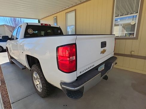 Used 2018 Chevrolet Silverado 1500 LT image 10