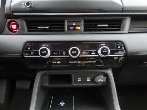 New 2026 Honda Pilot image 25