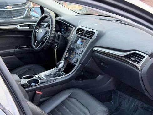 Used 2013 Ford Fusion SE image 20