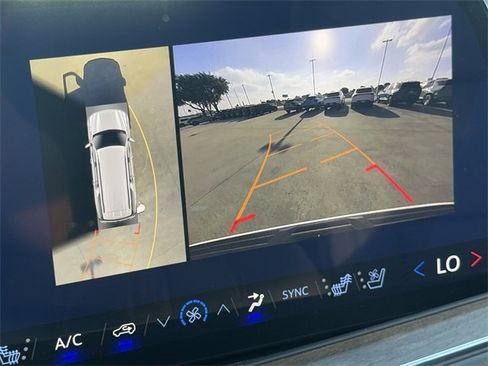 New 2026 Chevrolet Suburban High Country image 15