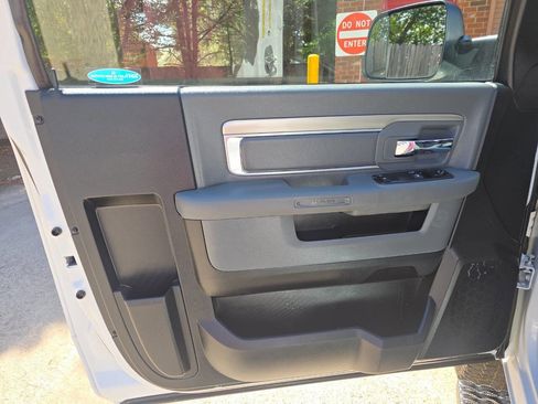 Used 2015 RAM 2500 Tradesman w/ Power Accessory Group image 7